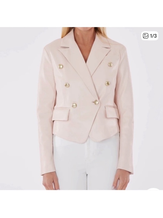 Dolce Cabo Jackets & Blazers - Women’s Blush Double-Breasted Blazer Jacket